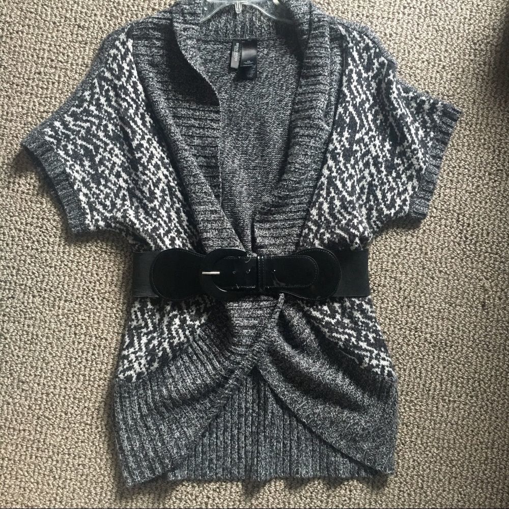 Bisou Bisou Belted Gray Tunic Sweater M